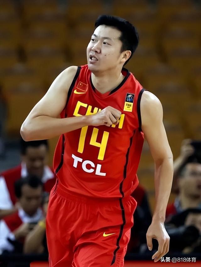 AG注册-朱芳雨:王治郅是我认识唯一没有微信的人 请我们吃饭都是刷信用卡